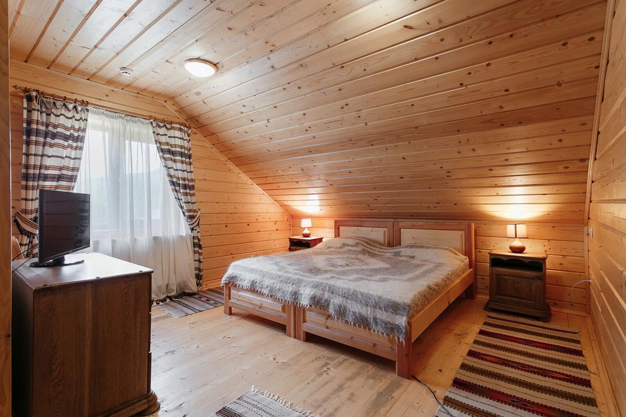 Hotel "Odessa" เวอร์คอฟเวอนา ภายนอก รูปภาพ