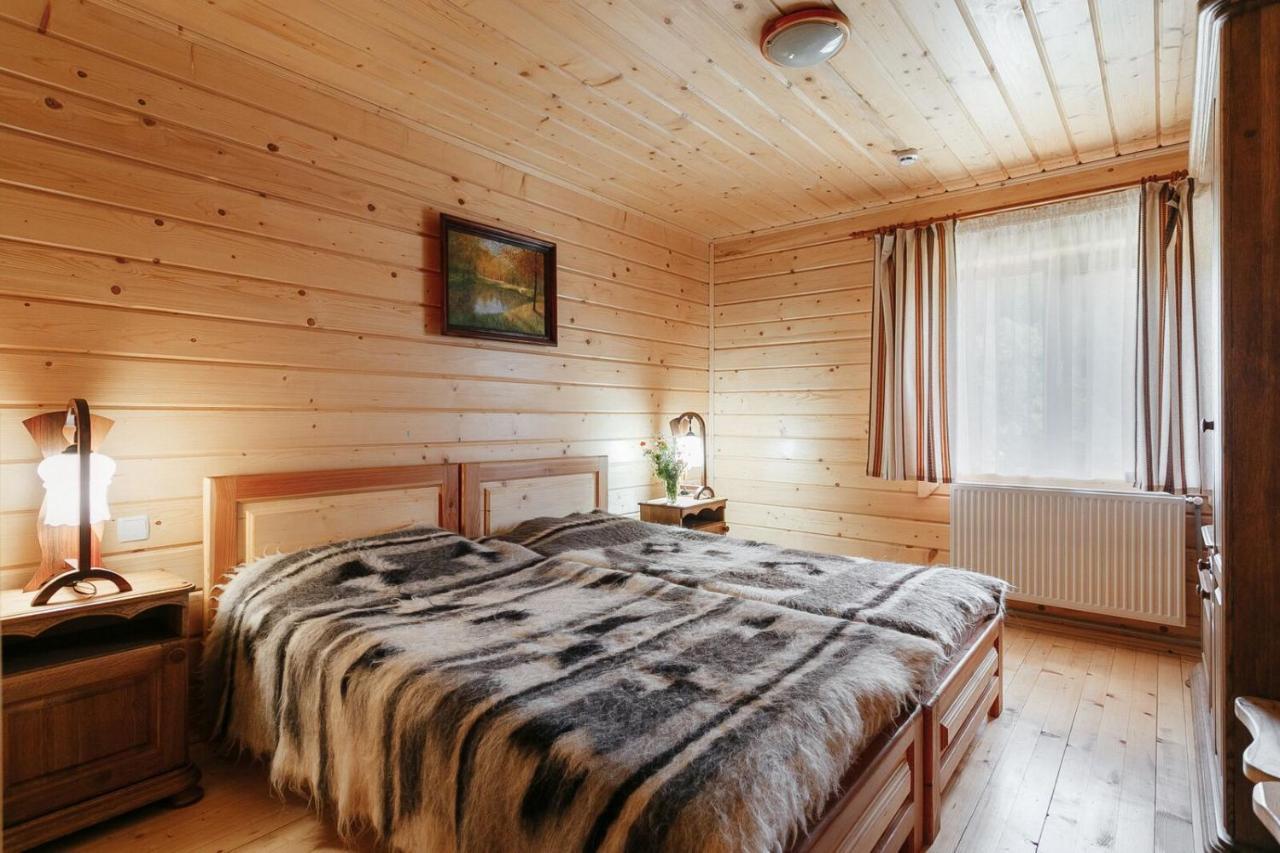 Hotel "Odessa" เวอร์คอฟเวอนา ภายนอก รูปภาพ